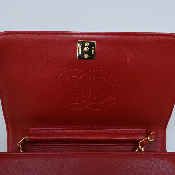 CHANEL Push LockMatelasse Chain shoulder bag P45136V