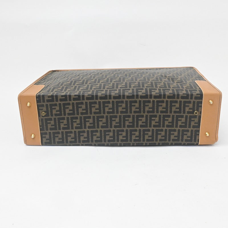 FENDI トランク ズッカ柄