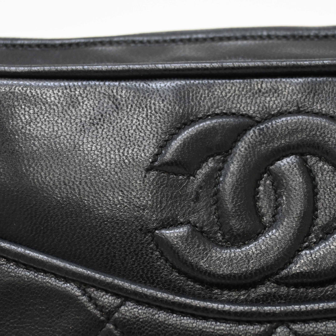 *CHANEL Chanel Matelasse Chain shoulder bag P42340V