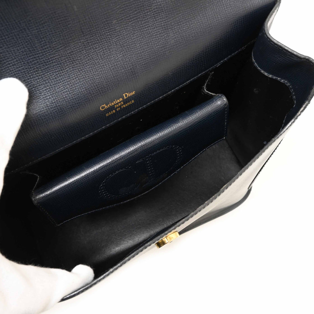 *Christian DIOR Christian Dior Oval logo hardware Handbag P42213V