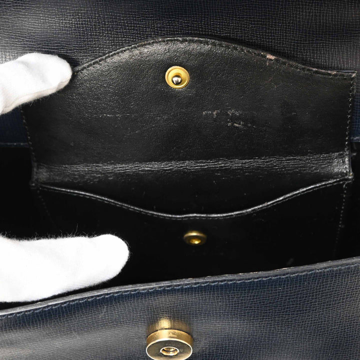 *Christian DIOR Christian Dior Oval logo hardware Handbag P42213V
