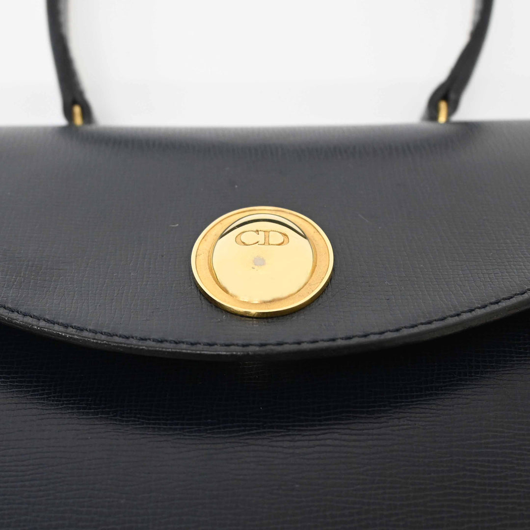 *Christian DIOR Christian Dior Oval logo hardware Handbag P42213V