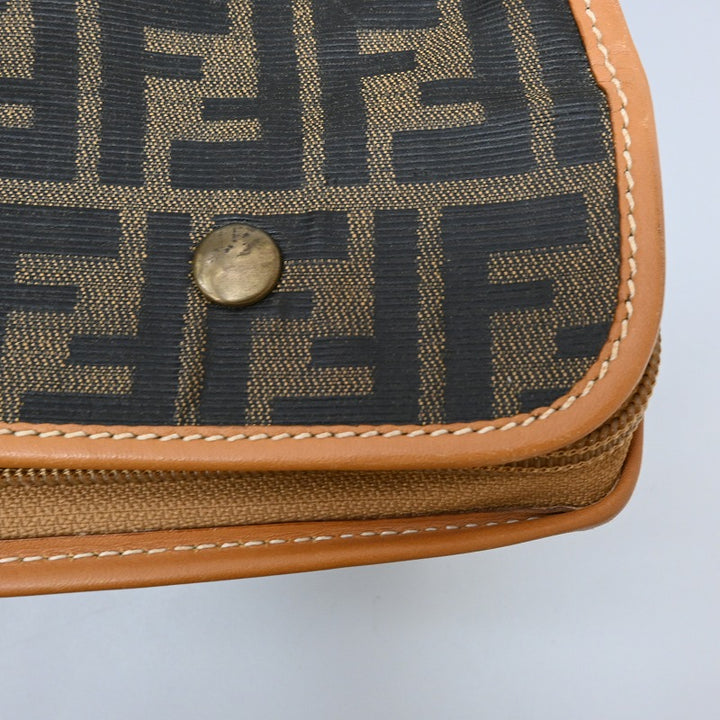 FENDI トランク ズッカ柄