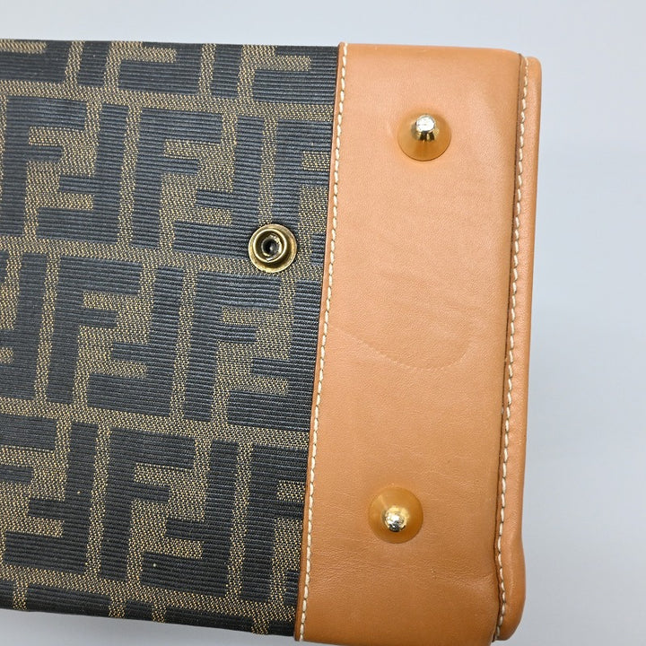FENDI トランク ズッカ柄