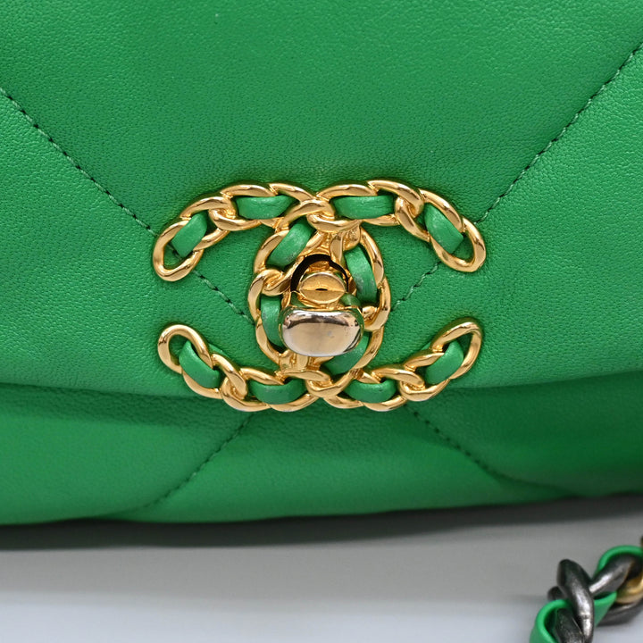 CHANEL CHANEL19 Shiny Lambskin Chain Shoulder Bag P45032V