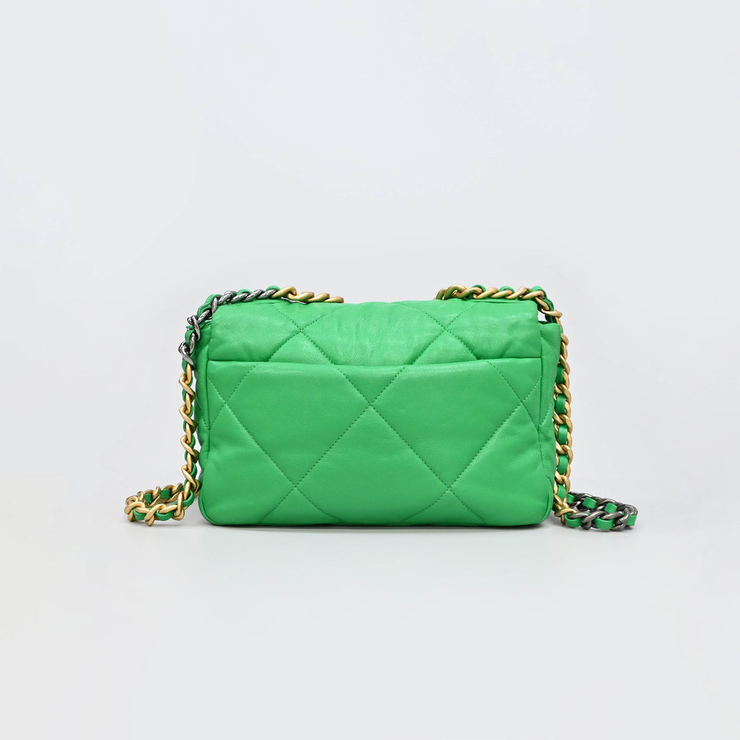CHANEL CHANEL19 Shiny Lambskin Chain Shoulder Bag P45032V