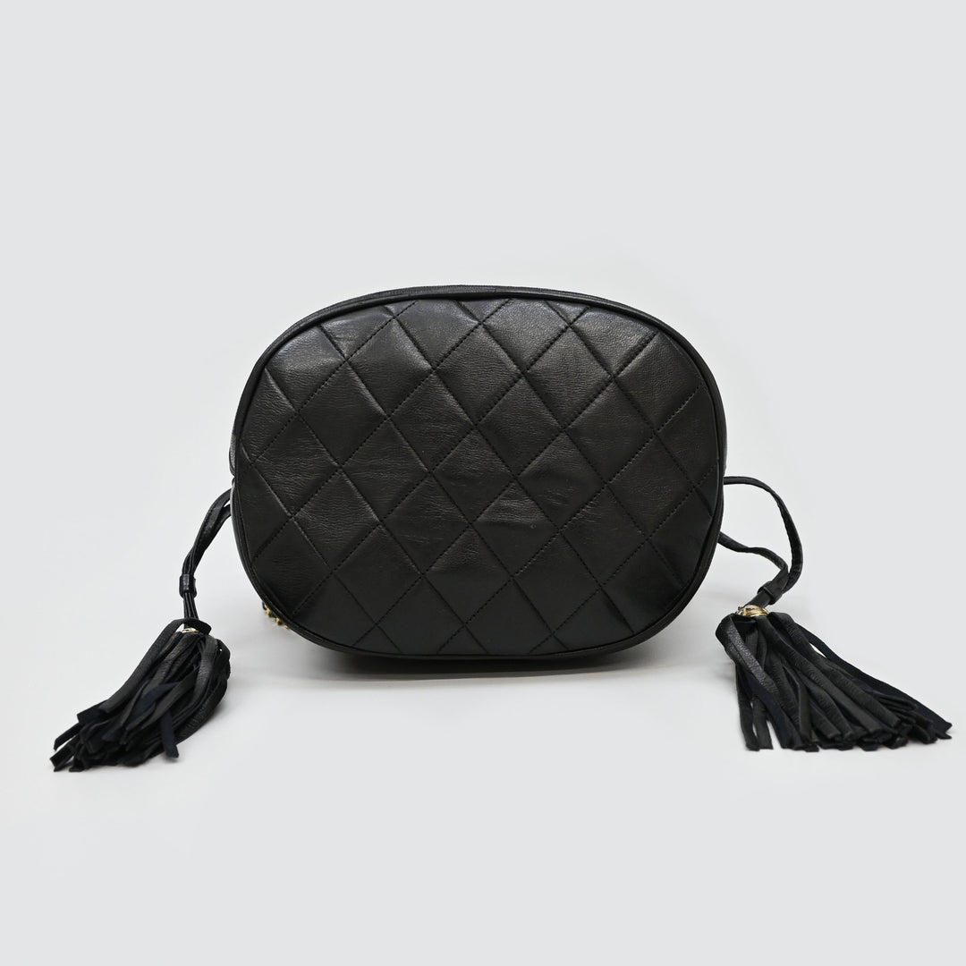 *CHANEL Matelasse Drawstring Chain Shoulder Bag P43446V