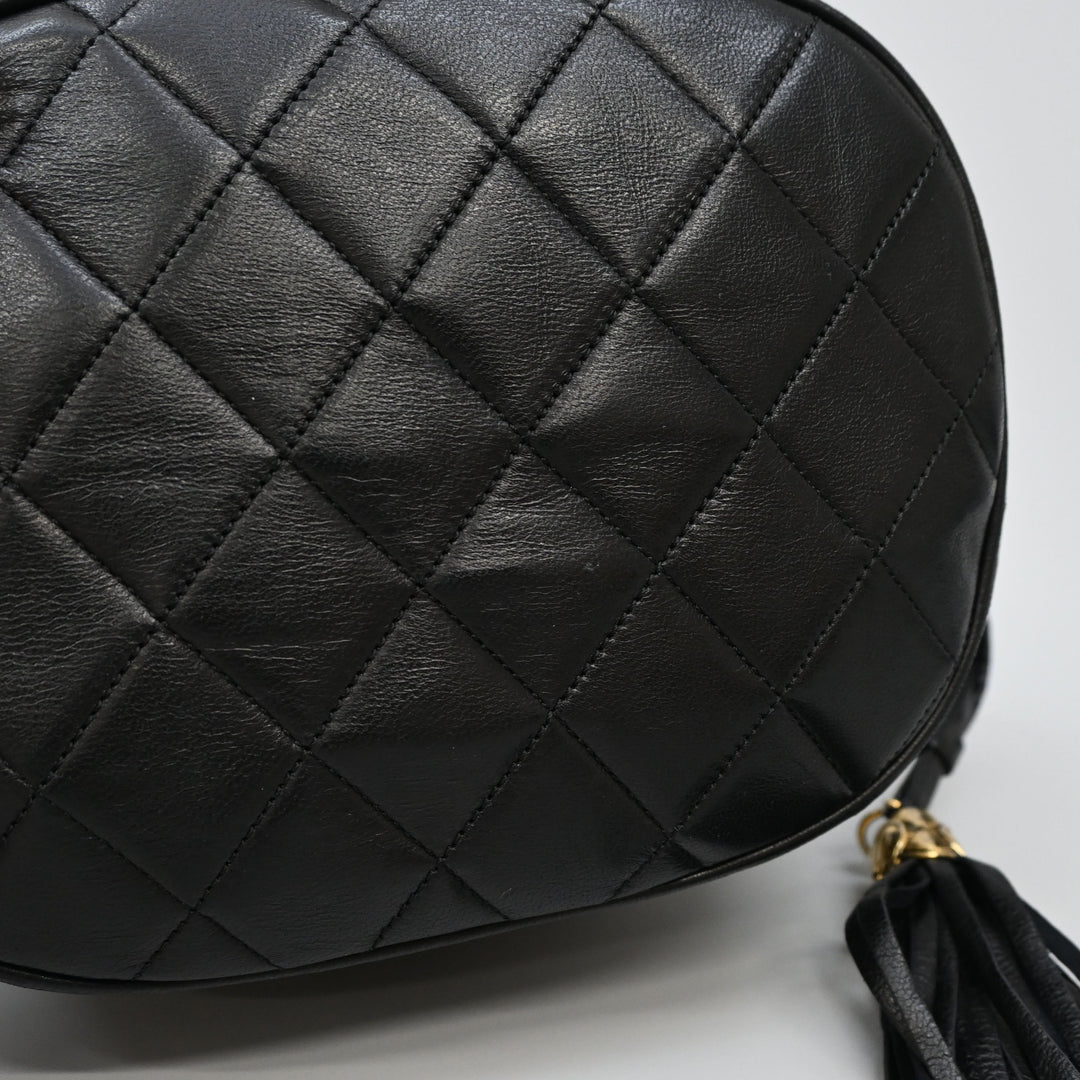 *CHANEL Matelasse Drawstring Chain Shoulder Bag P43446V