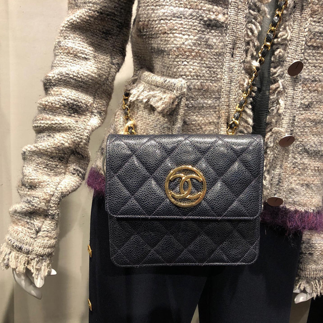 *Chanel Chain Shoulder Bag