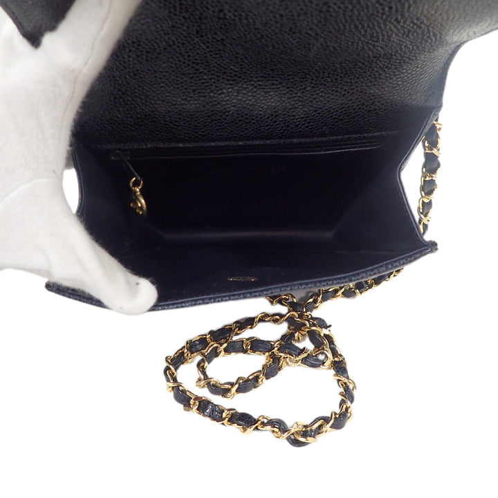 *Chanel Chain Shoulder Bag