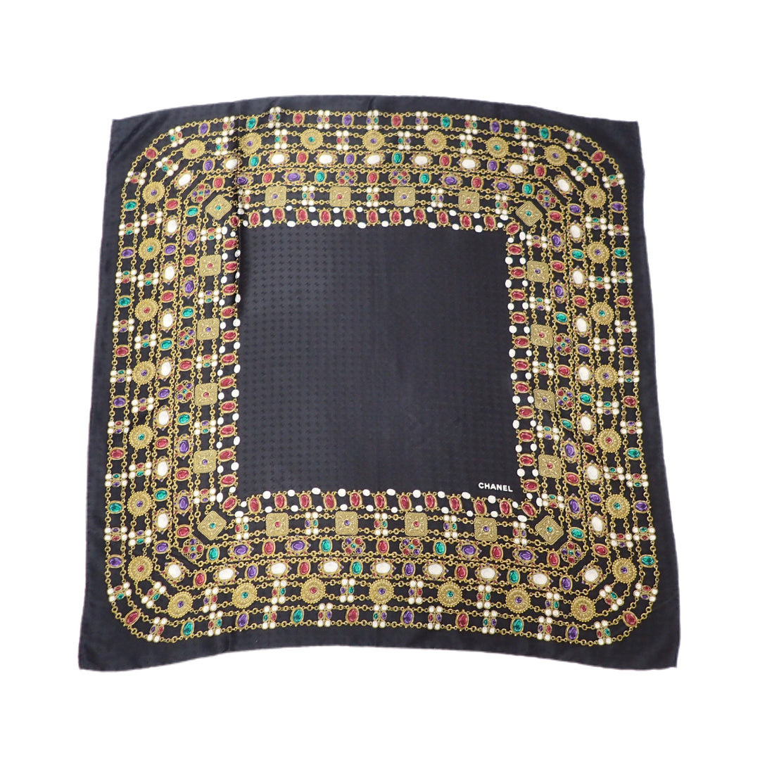*CHANEL scarf