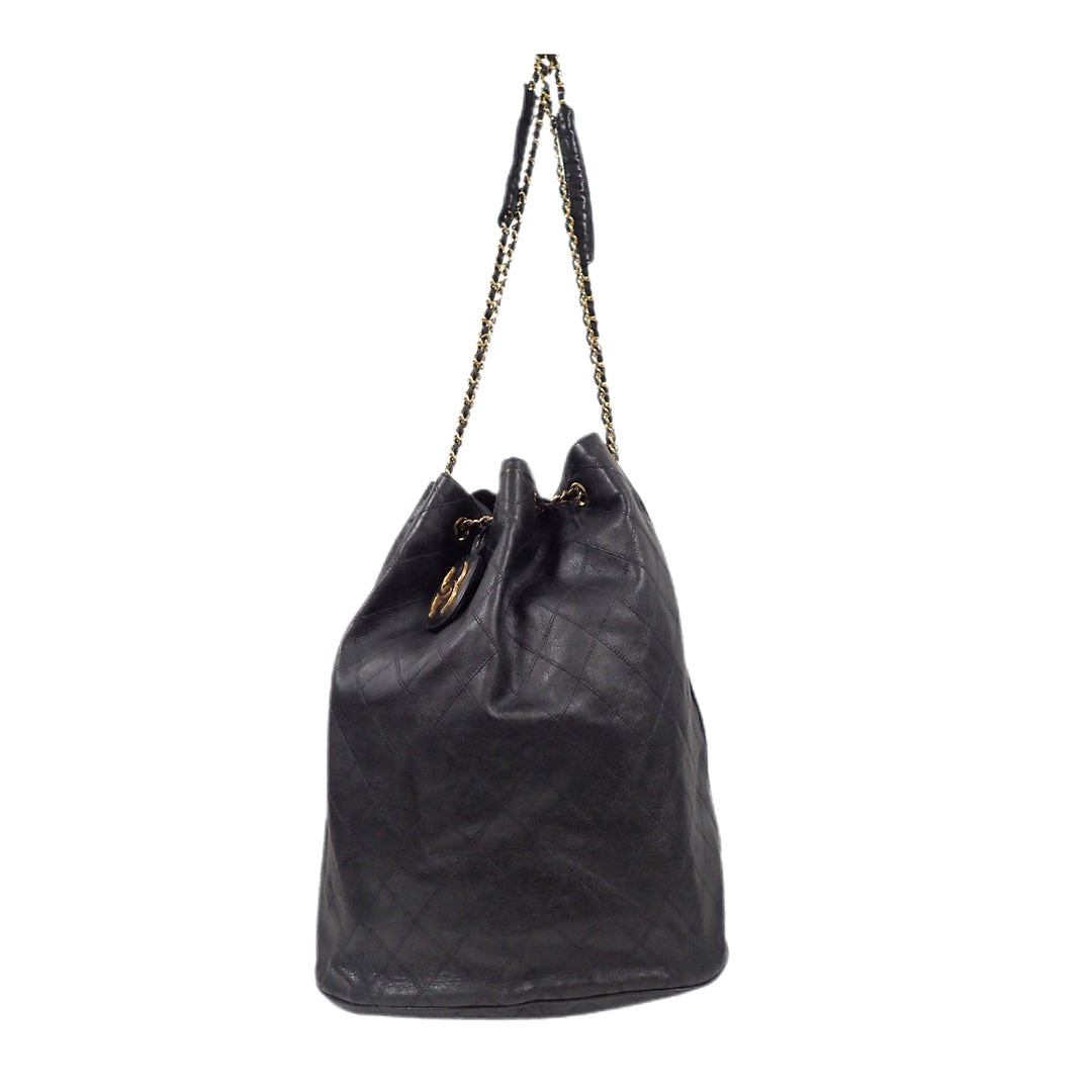 *CHANEL Drawstring Chain Shoulder Bag