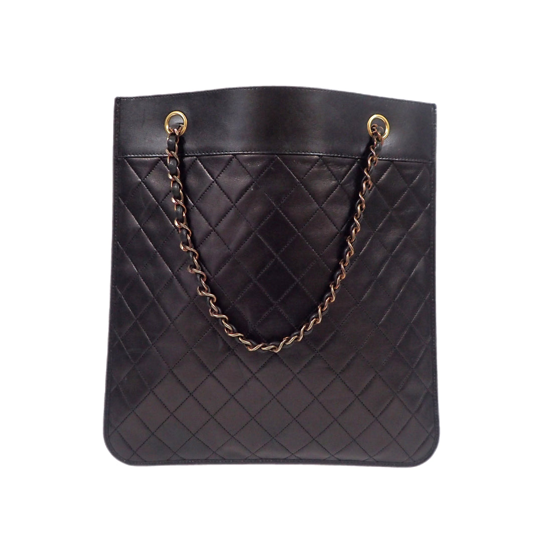 *CHANEL Chain Shoulder Bag