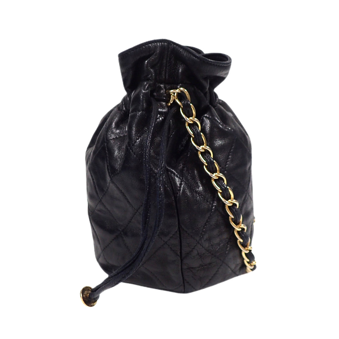 *CHANEL matelasse Drawstring Chain Shoulder Bag