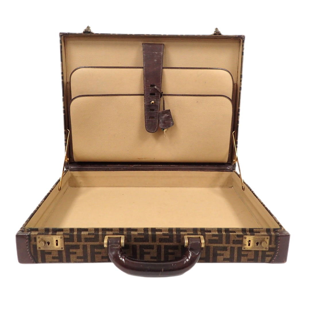 *FENDI Fendi Trunk Case P29726V