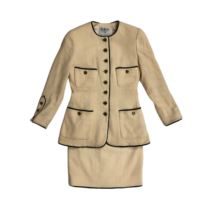 * CHANEL P02671 Jacket Skirt Coco Mark Skirt Suit