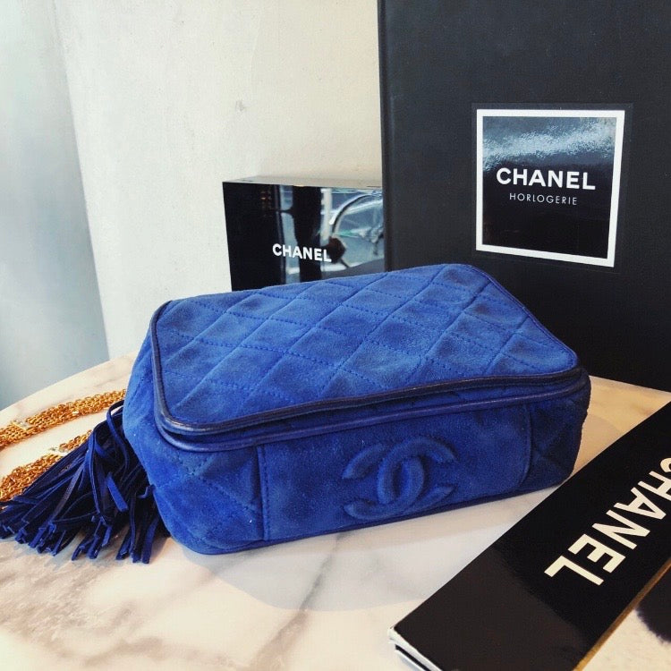 *CHANEL Chain Shoulder Bag