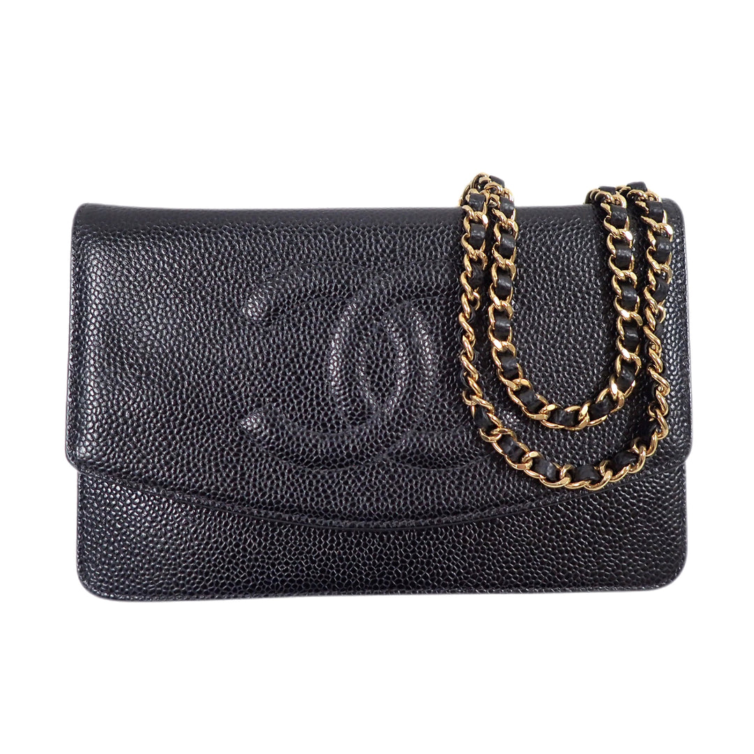 * CHANEL Chain Shoulder Wallet