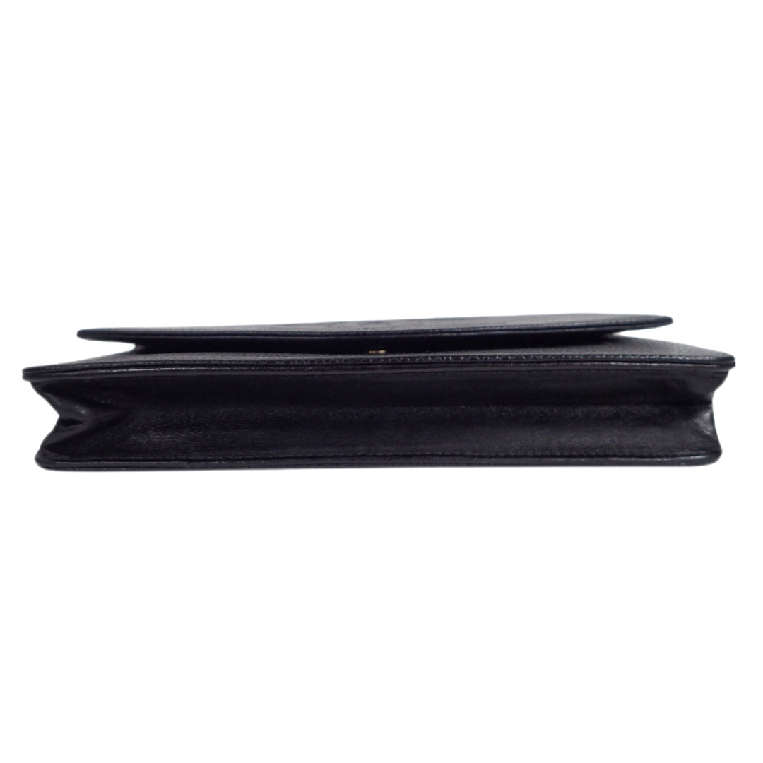 * CHANEL Chain Shoulder Wallet