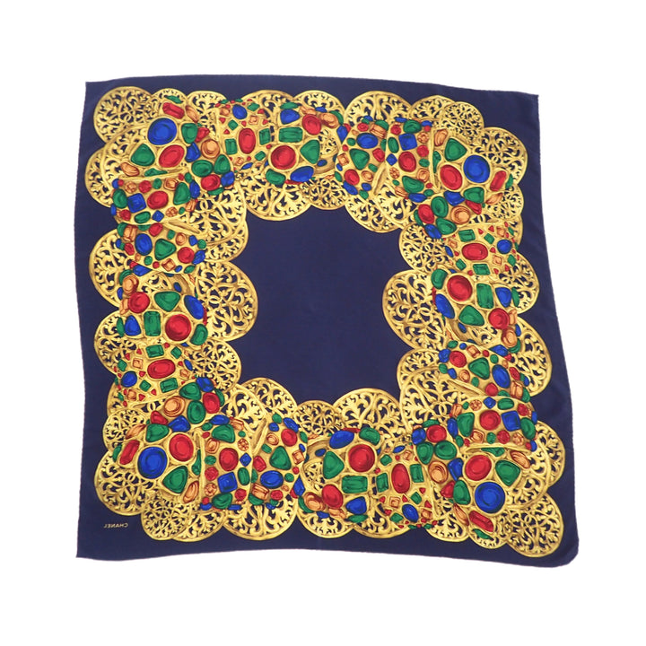 *CHANEL scarf