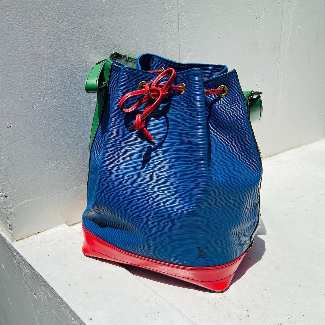 * LOUIS VUITTON 루이비통 epi M44082 숄더백