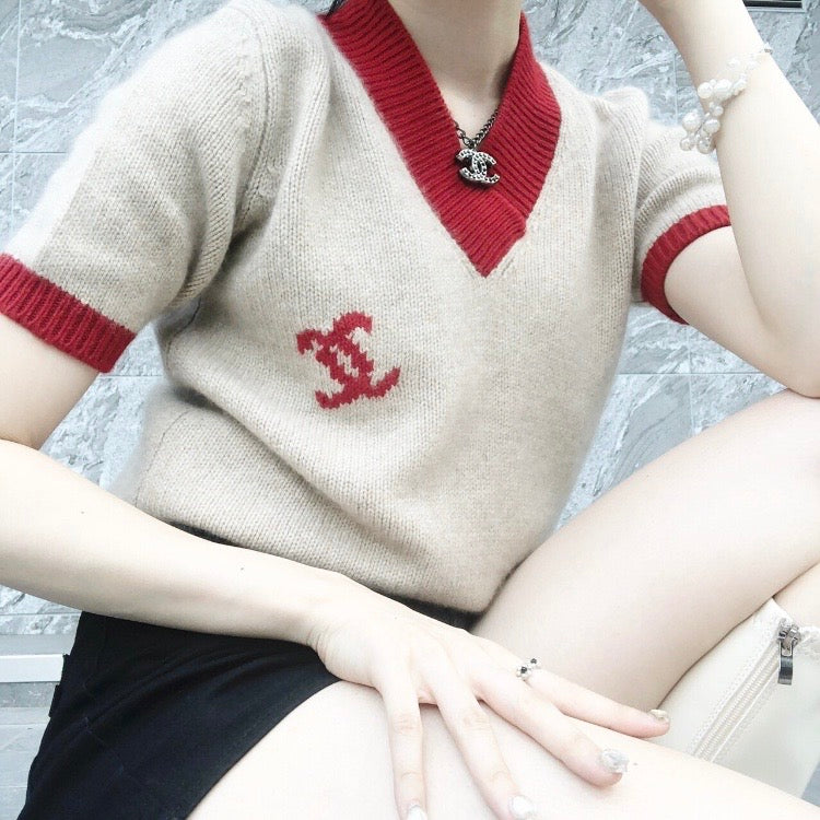 * Chanel Knit