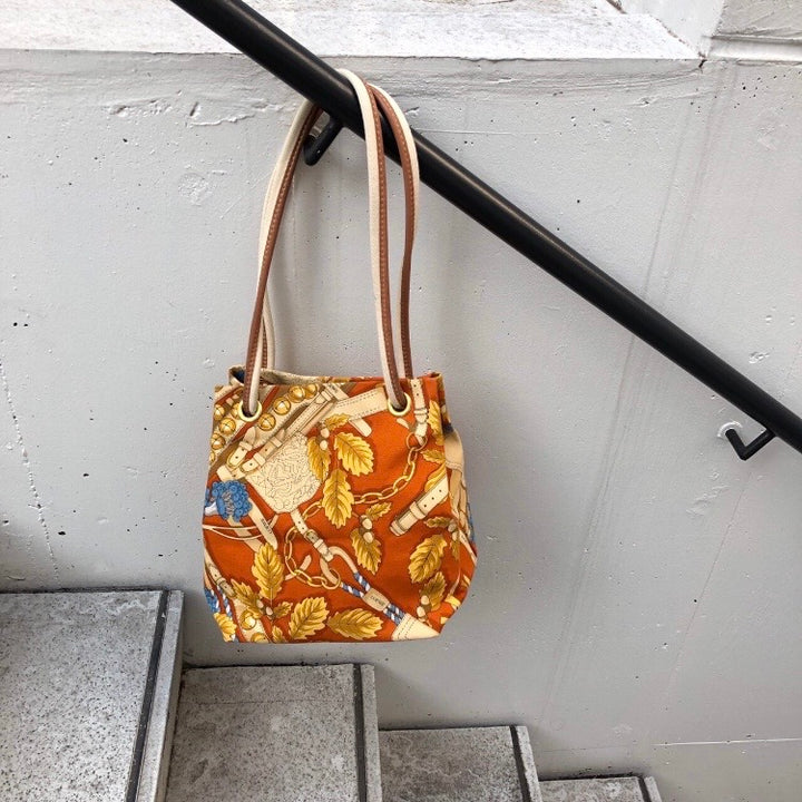 LOEWE 로에베 숄더백