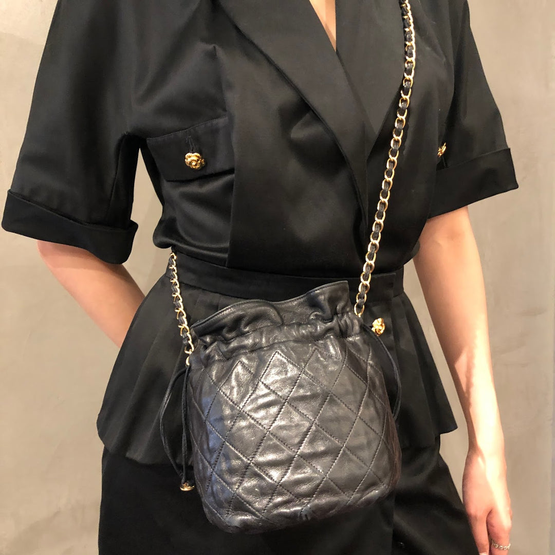 *CHANEL matelasse Drawstring Chain Shoulder Bag